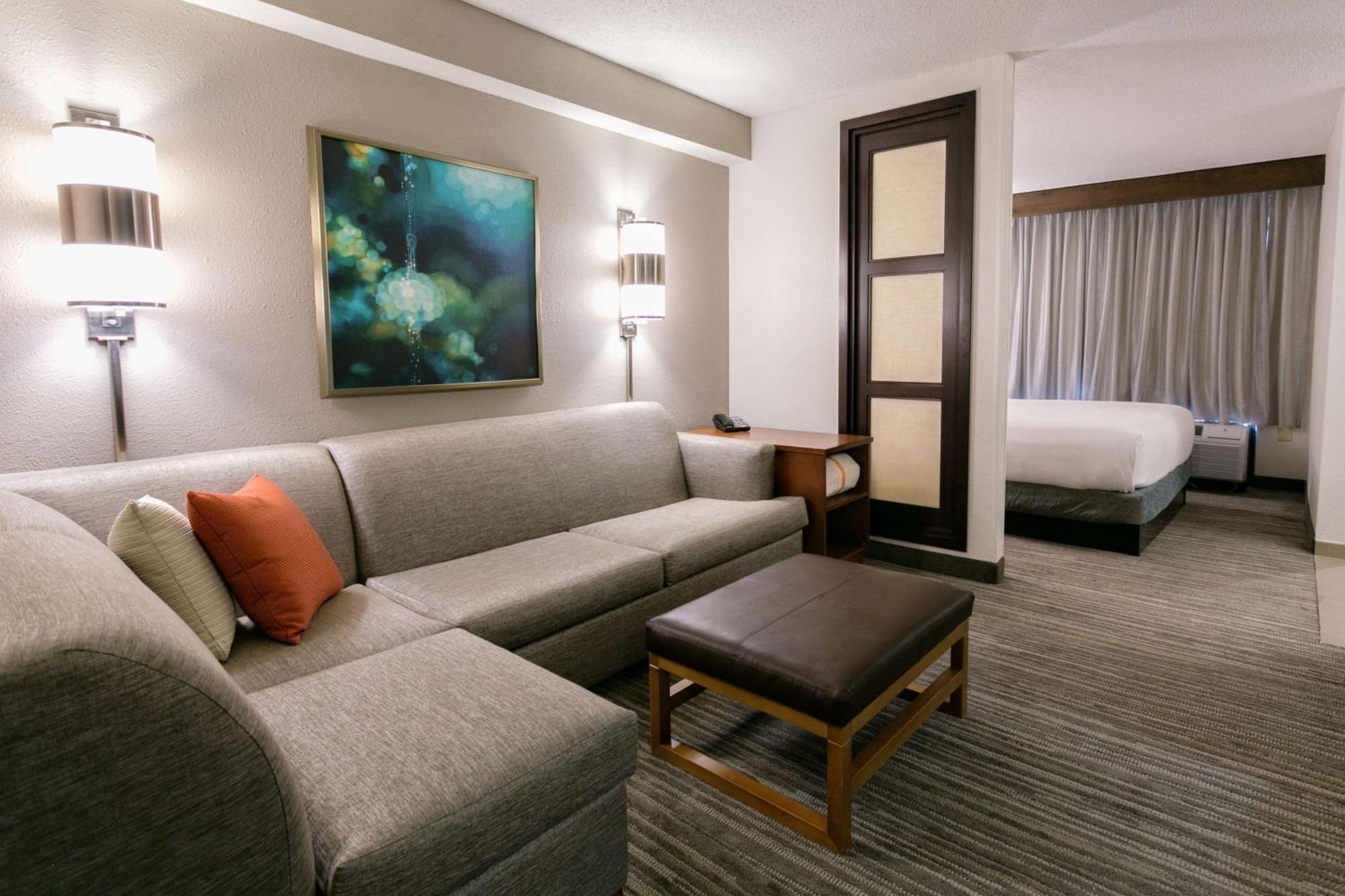Hyatt Place Nashville Cool Springs 3*