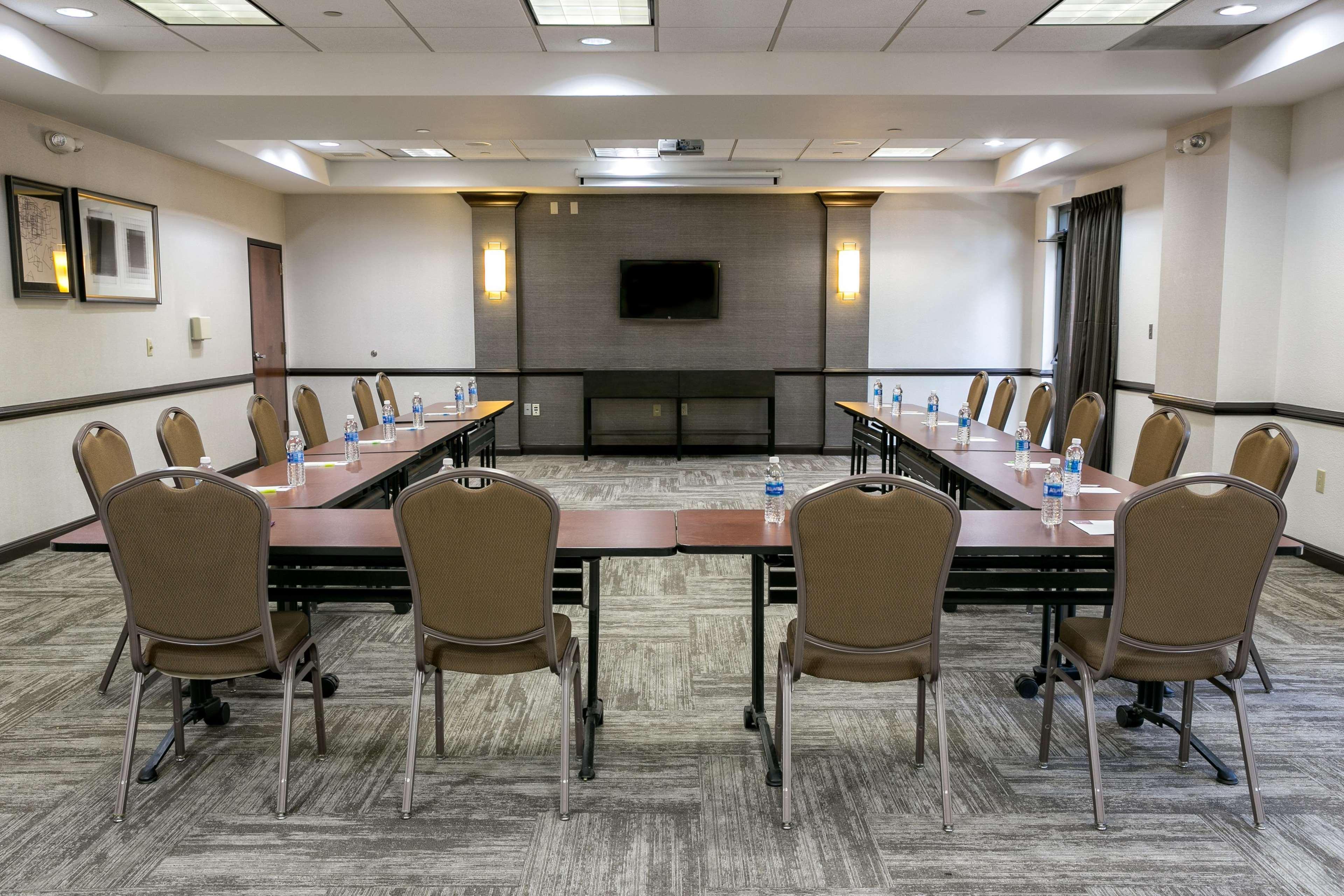 Hyatt Place Nashville Cool Springs 3*