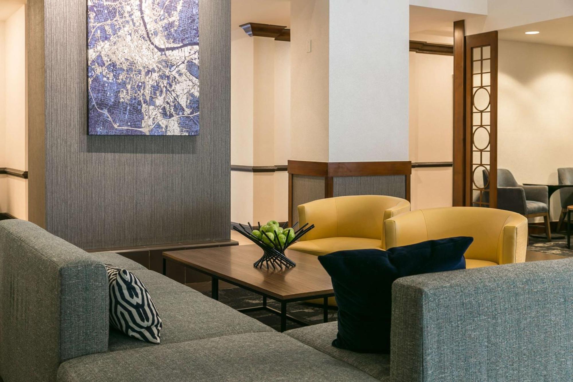 Hyatt Place Nashville Cool Springs 3*